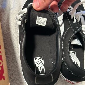 Vans “ward” youth